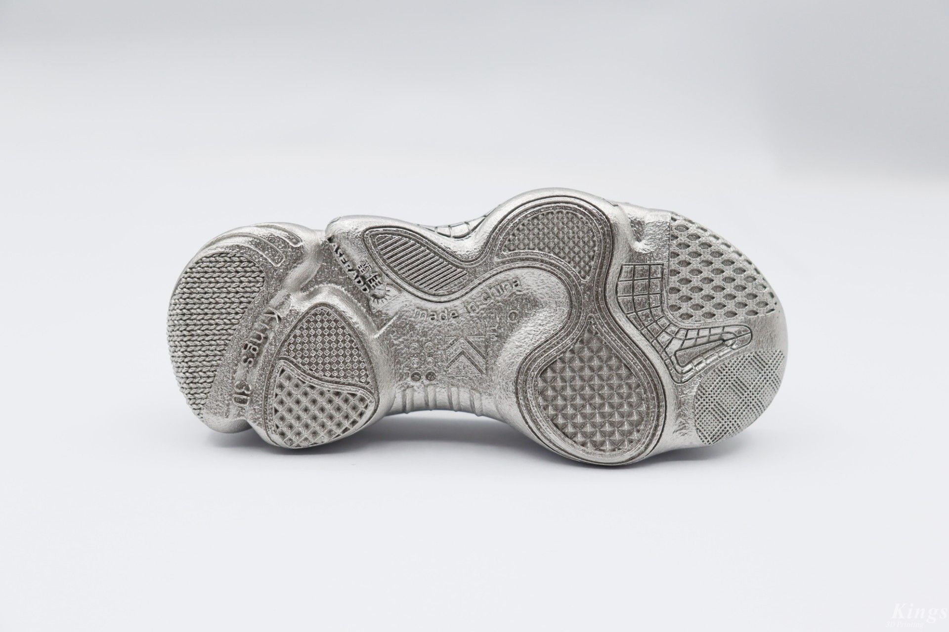 行业应用丨yl23455永利官网高精度3D打印鞋模助力传统鞋企实现智能升级